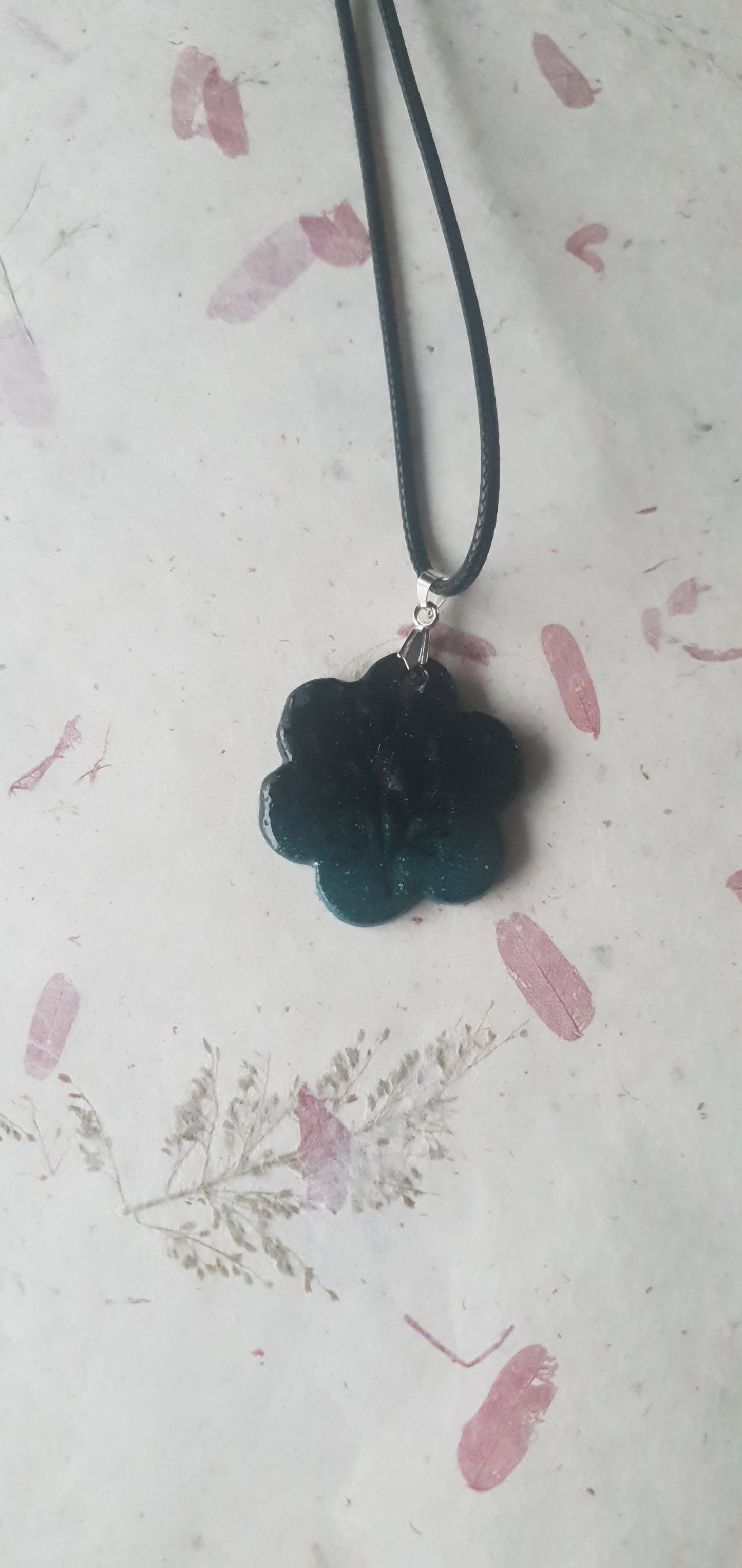 Pendentif bleu foncé