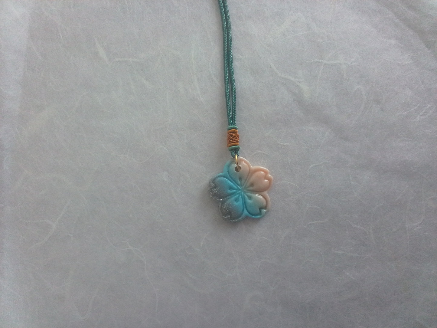 PENDENTIF HIPPIE 9
