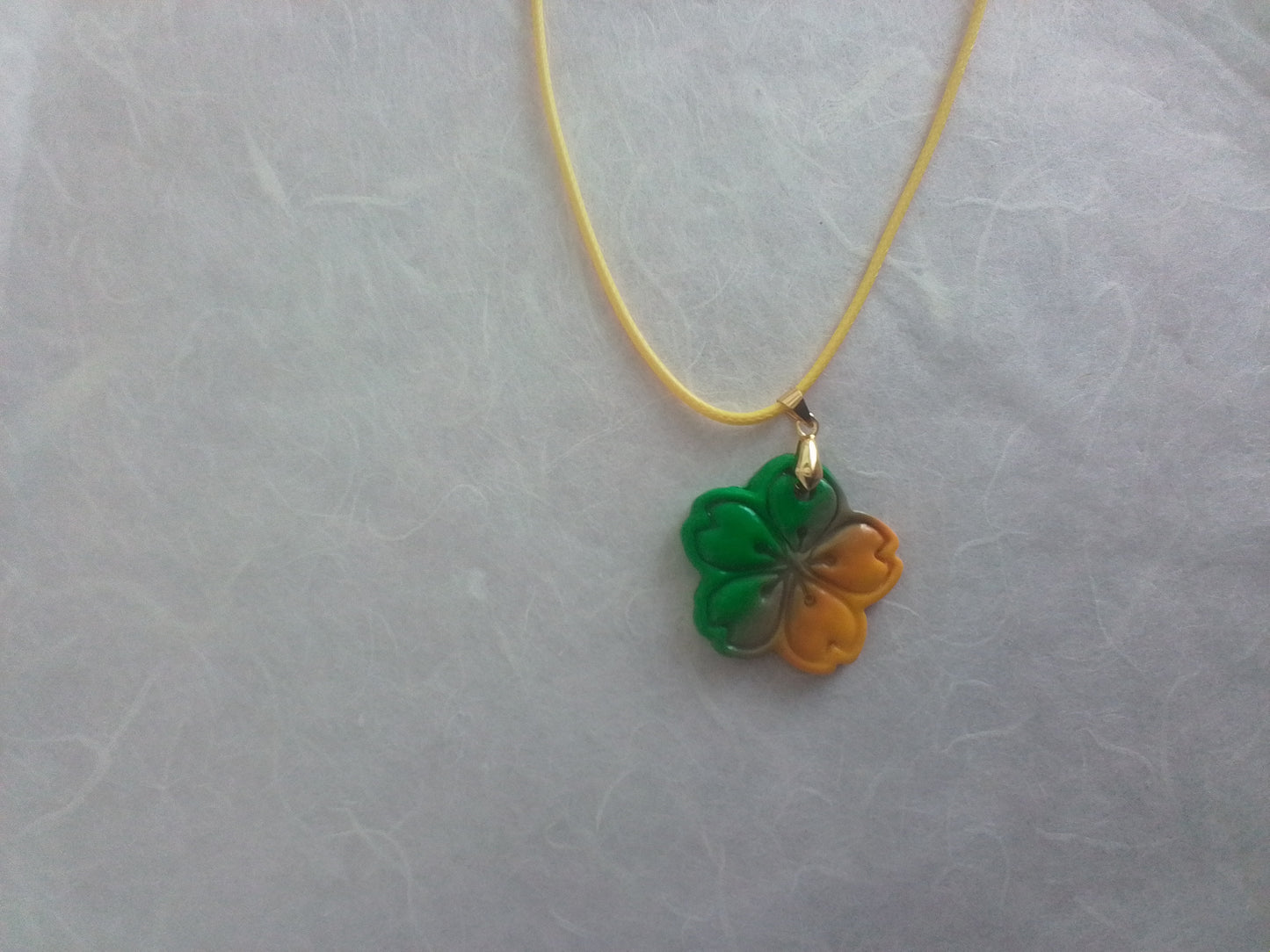 PENDENTIF HIPPIE 12