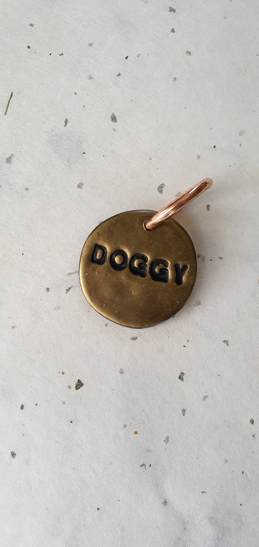 Médaille  dorée pour chien texte noir