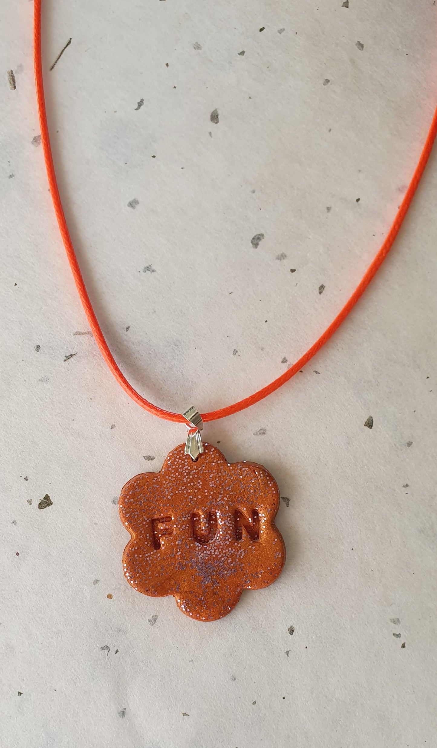 Pendentif fun