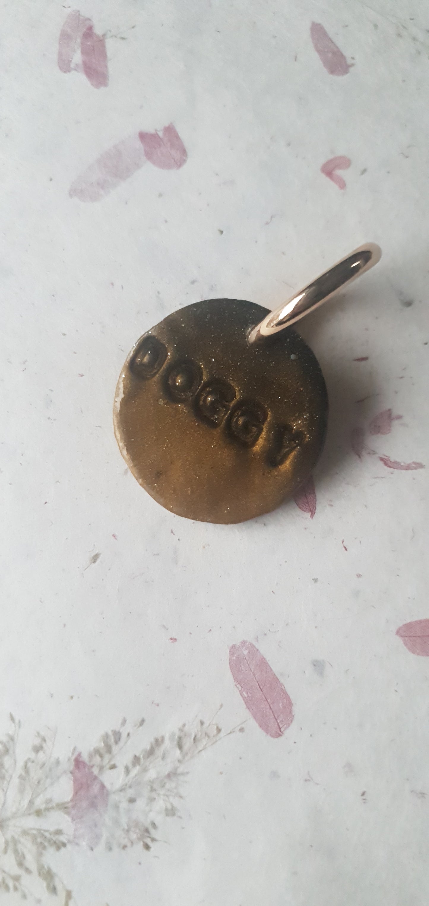 Médaille dorée pour chien