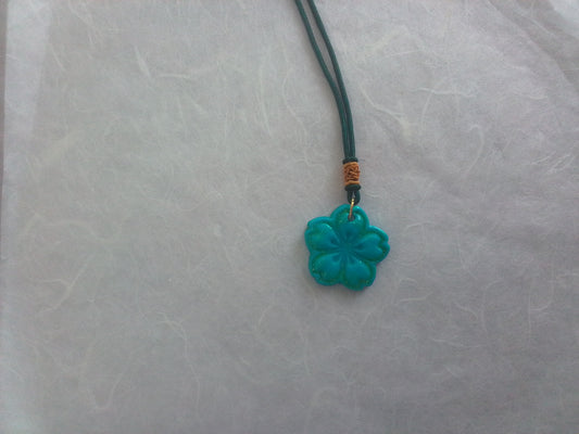 PENDENTIF HIPPIE 11